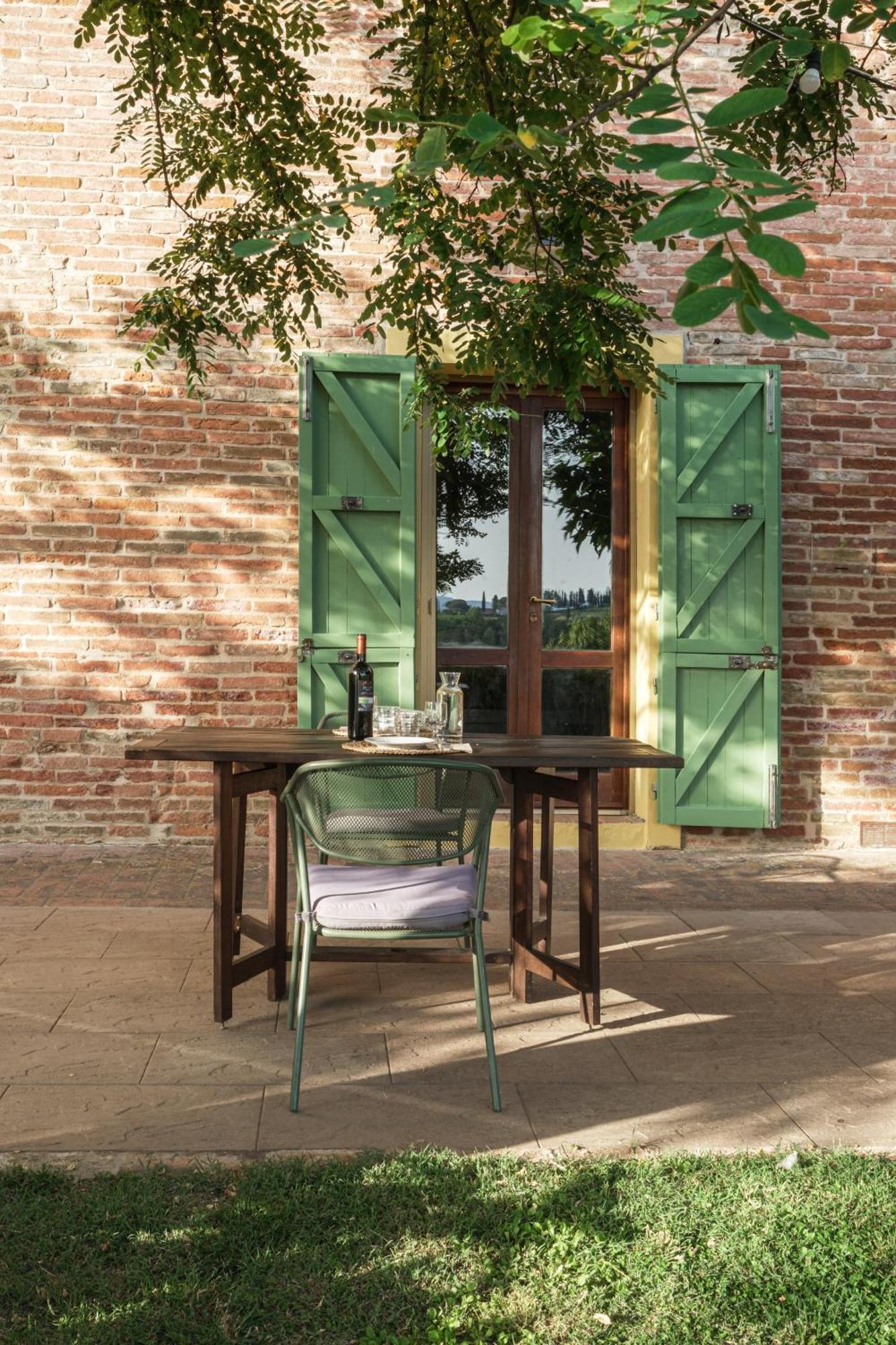 Agriturismo La Ca'Solare Palaia Luaran gambar